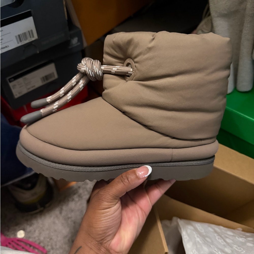 UGG Kids' Classic Maxi Short Boots in Brown